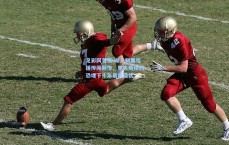 足彩网首页-湖人侧翼引援传闻频传，里夫斯续约恐埋下十年衰退隐忧