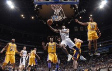 【足彩网官方网站】布雷迪第四局降服爱德华兹卫冕成功，乌尔伯格点数险胜布拉乔维奇晋级挑战权